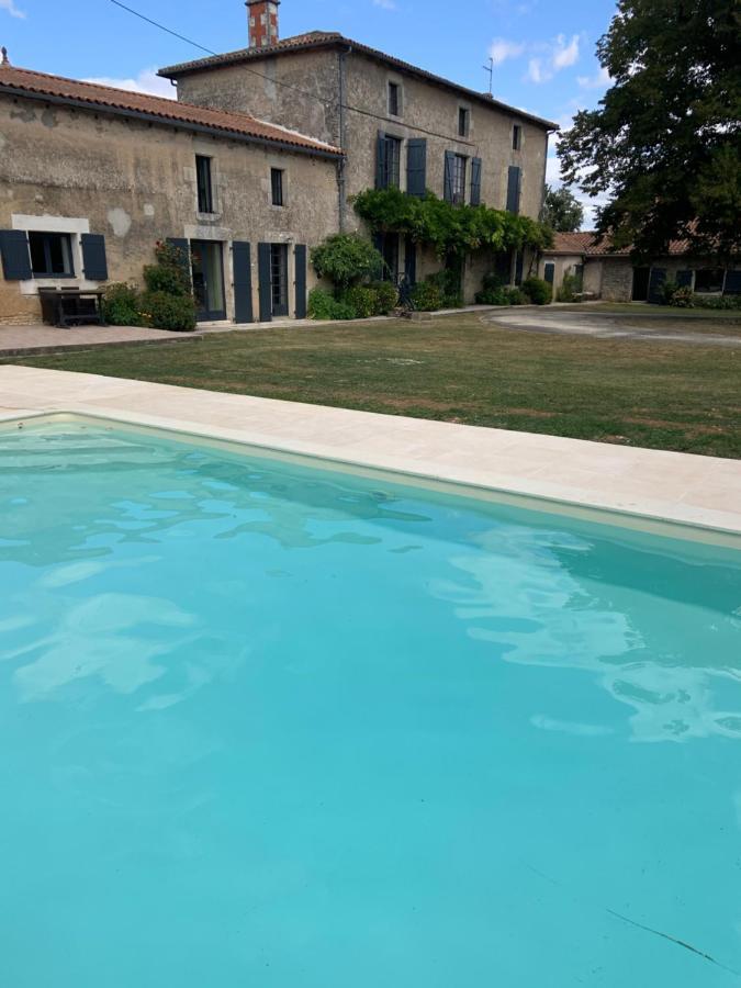 مبيت وإفطار Brux Le Petit Manoir المظهر الخارجي الصورة