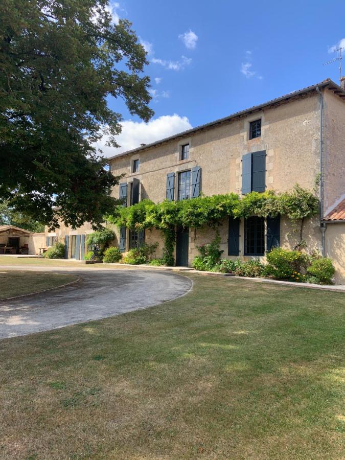مبيت وإفطار Brux Le Petit Manoir المظهر الخارجي الصورة