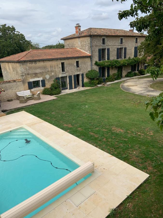 مبيت وإفطار Brux Le Petit Manoir المظهر الخارجي الصورة